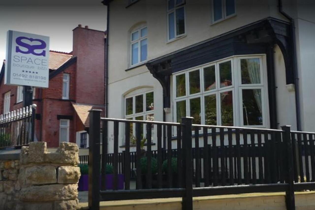Space Boutique B&B - With Free Private Car Park Llandudno Luaran gambar